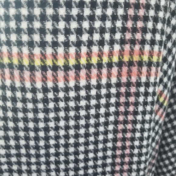 Aerie NWOT Plaid Wide Blanket Scarf - Picture 4 of 7